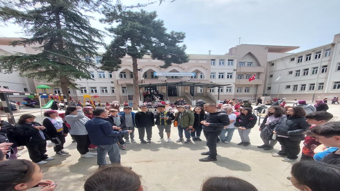 Öğrencilerimizle Yusuf Koyuncuoğlu İlkokulu Deprem Bölgesi Dayanışma Kermesine Katıldık